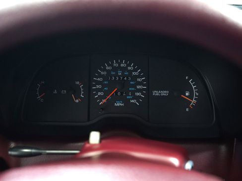 Used 1991 Chrysler LeBaron Convertible image 35