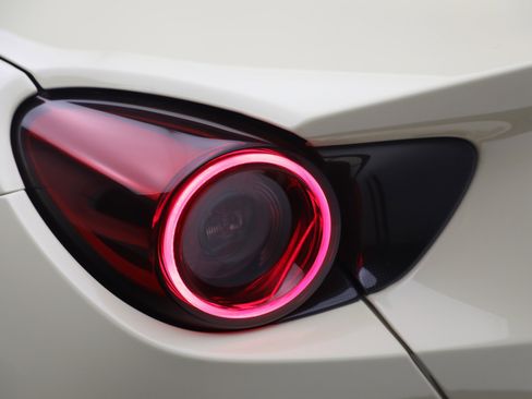 Certified 2023 Ferrari Portofino M image 39