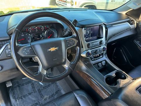 Used 2019 Chevrolet Tahoe LT AWD/4WD image 3