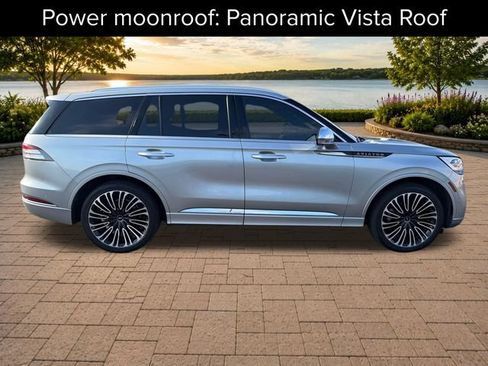 Used 2022 Lincoln Aviator Black Label w/ Class IV Trailer Tow Package AWD/4WD image 8