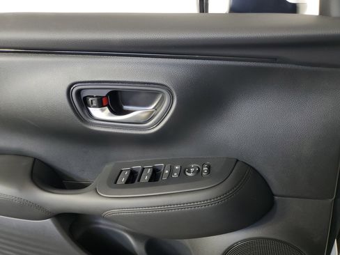 New 2026 Honda HR-V LX image 31