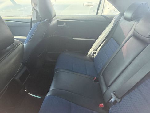 Used 2016 Toyota Camry SE image 8