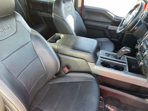 Used 2018 Ford F150 Raptor w/ Equipment Group 802A Luxury image 10