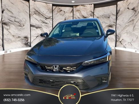 Used 2023 Honda Civic LX image 2