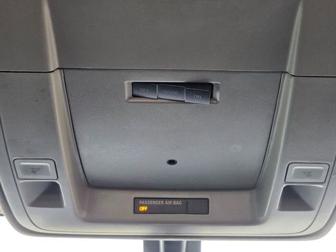 Used 2016 Chevrolet Silverado 1500 LT image 22