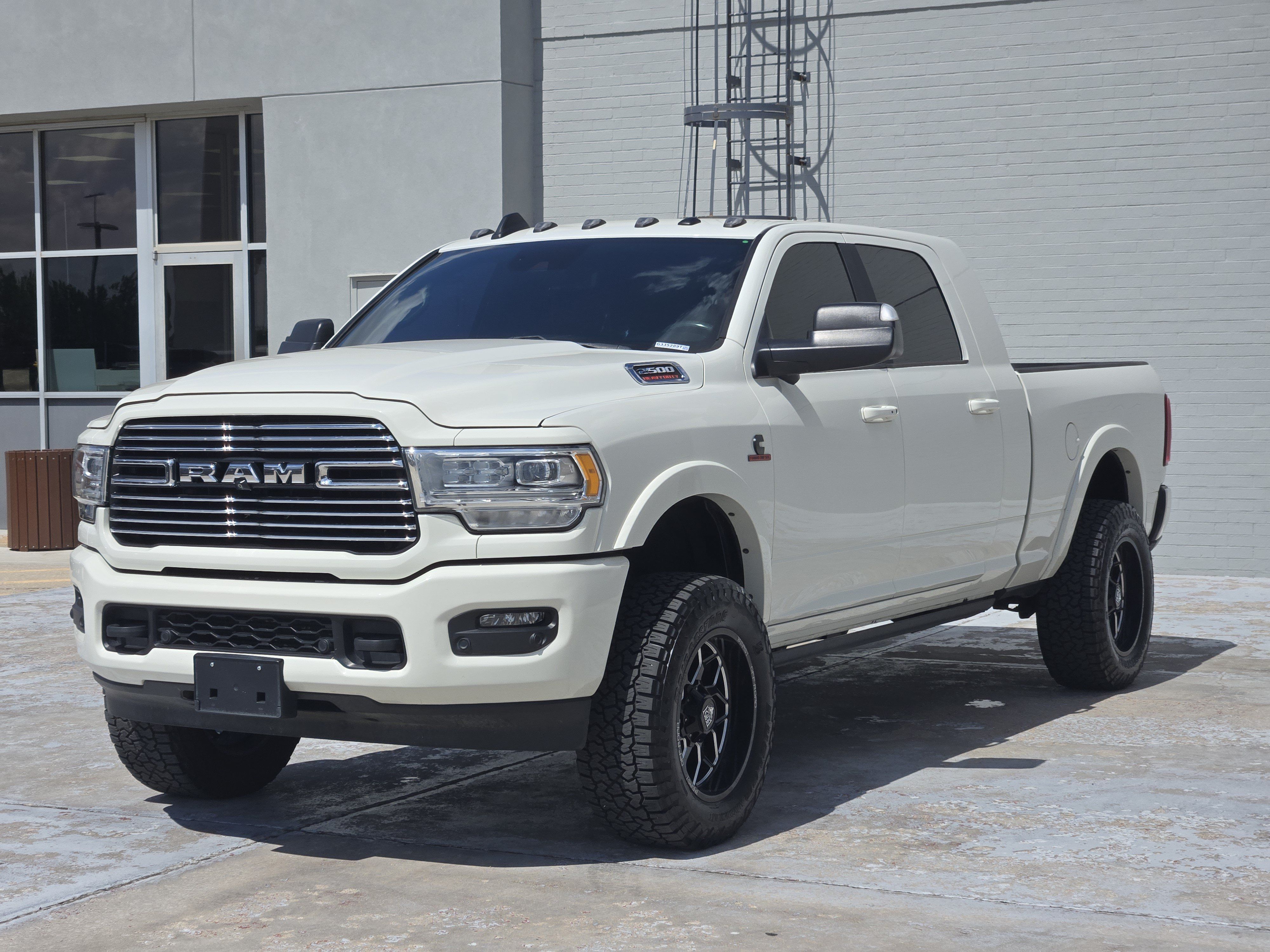 Used 2022 RAM 2500 Limited AWD/4WD image 4