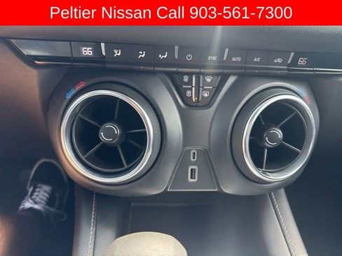 Used 2023 Chevrolet Blazer LT FWD image 17
