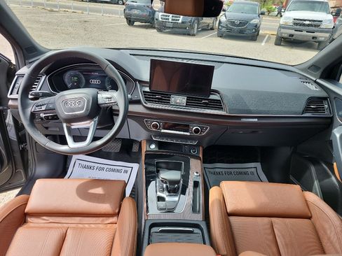Used 2024 Audi Q5 e Prestige AWD/4WD image 13
