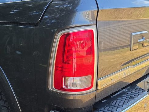 Used 2018 RAM 2500 Limited AWD/4WD image 10