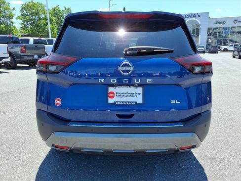 Used 2022 Nissan Rogue SL w/ SL Premium Package FWD image 5