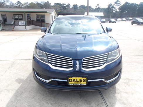 Used 2017 Lincoln MKX Reserve w/ Lincoln MKX Climate Package image 3