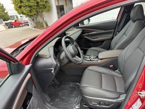 New 2025 MAZDA CX-30 2.5 Turbo w/ Premium Plus Pkg image 16