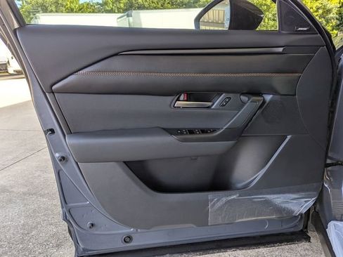 Used 2025 MAZDA CX-50 2.5 Hybrid w/ Weather Package image 16