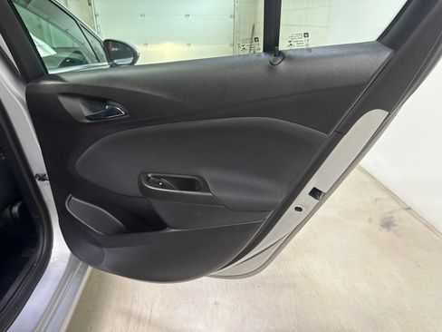 Used 2017 Chevrolet Cruze LT FWD image 34