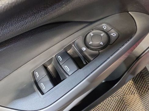 Used 2024 Chevrolet Trax LS w/ LS Convenience Package FWD image 15