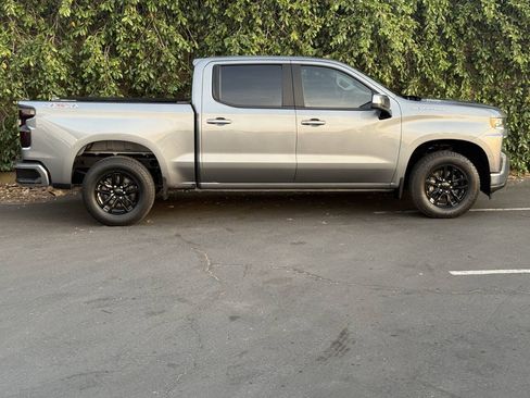 Used 2021 Chevrolet Silverado 1500 LT AWD/4WD image 7