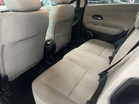 Used 2018 Honda HR-V EX image 20