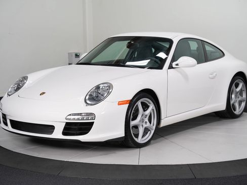 Used 2009 Porsche 911 Carrera RWD image 6