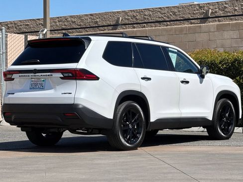 Used 2026 Toyota Grand Highlander AWD Hybrid image 4