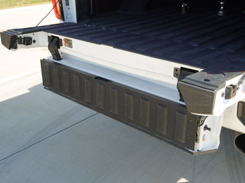 Used 2023 GMC Sierra 2500 Denali w/ Denali Ultimate Package image 39