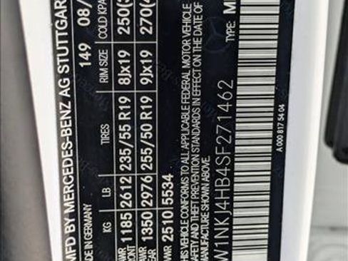 Used 2025 Mercedes-Benz GLC 300 4MATIC w/ AMG Line image 24