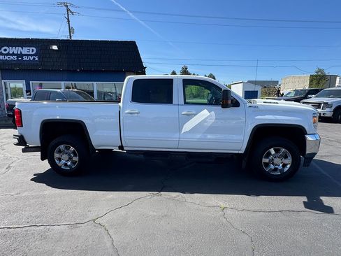 Used 2019 GMC Sierra 2500 SLE AWD/4WD image 11