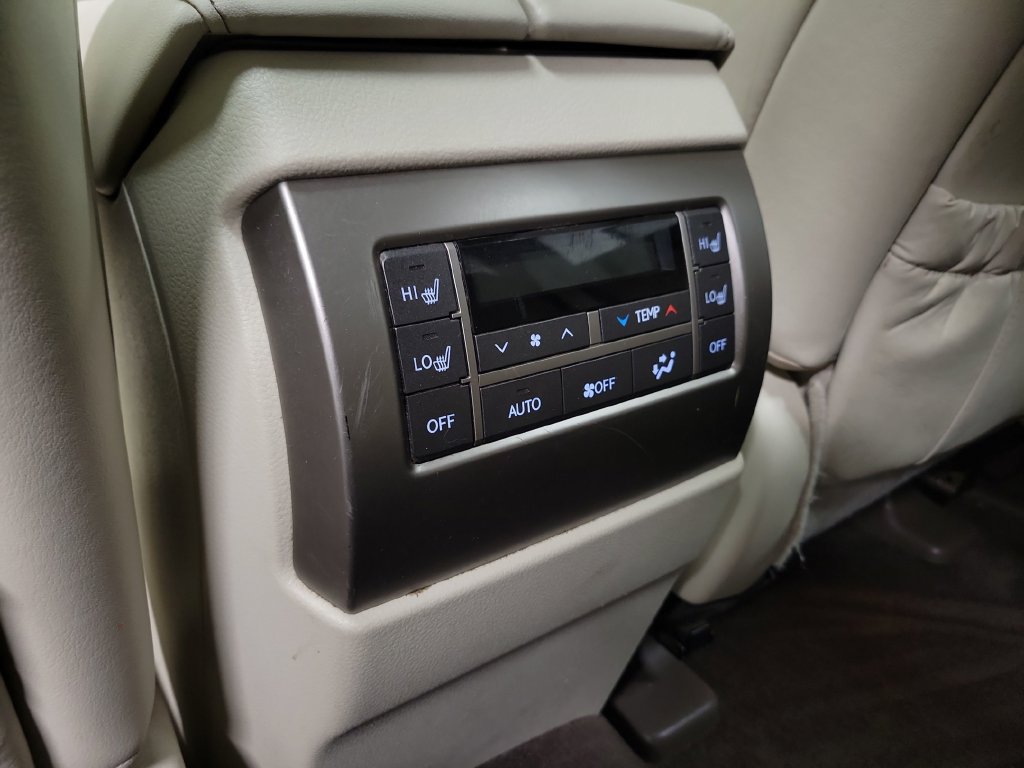 Used 2015 Lexus GX 460 w/ Premium Package AWD/4WD image 32