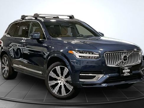Certified 2025 Volvo XC90 T8 Ultra w/ Protection Package Premier AWD/4WD image 15