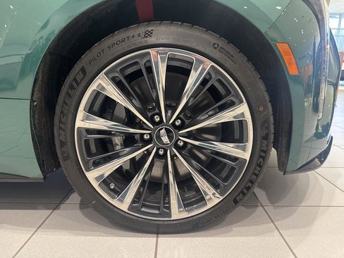 Used 2025 Cadillac CT5 V Blackwing w/ Super Cruise 1 Package image 7