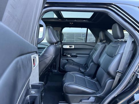 Used 2023 Ford Explorer ST w/ Equipment Group 401A image 11