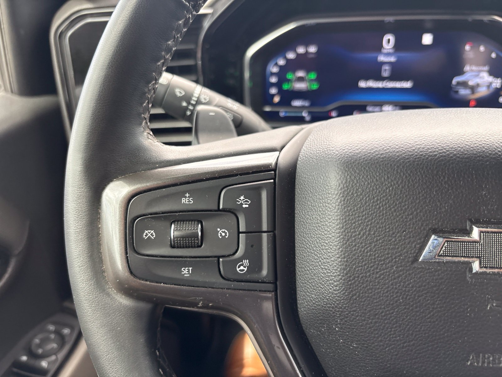 Used 2023 Chevrolet Silverado 1500 ZR2 w/ Technology Package AWD/4WD image 24