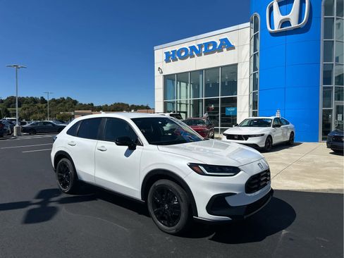 New 2026 Honda HR-V Sport image 2