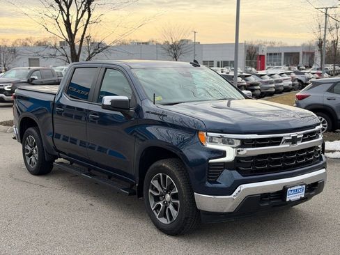 Used 2022 Chevrolet Silverado 1500 LT image 3