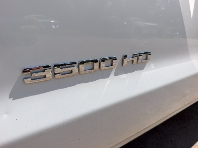 Used 2018 Chevrolet Silverado 3500 W/T AWD/4WD image 9