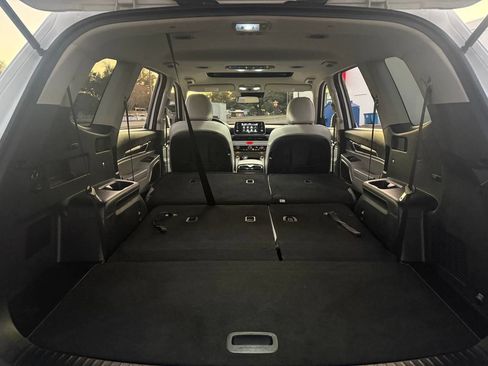Used 2020 Kia Telluride S w/ S 8 Passenger Seating Package image 35