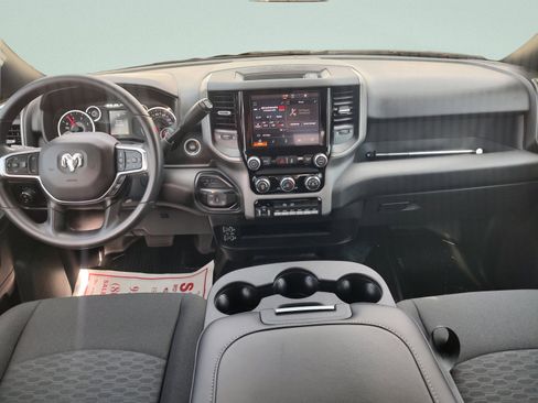 New 2025 RAM 3500 Tradesman w/ Chrome Appearance Group AWD/4WD image 9