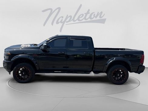 Used 2025 RAM 2500 Laramie AWD/4WD image 4