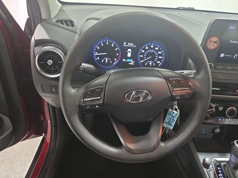 Used 2023 Hyundai Kona SE image 15