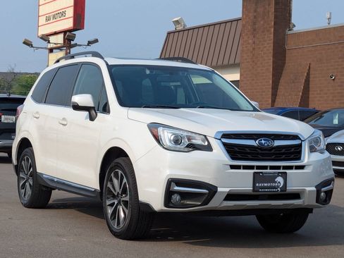Used 2018 Subaru Forester 2.5i Touring AWD/4WD image 5