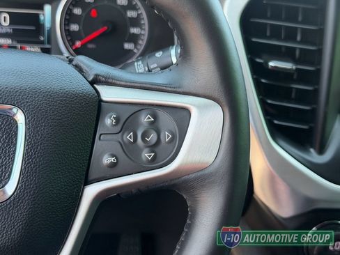 Used 2017 GMC Acadia SLT FWD image 25