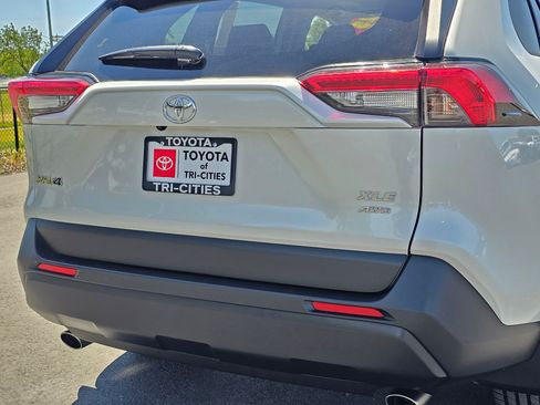 Used 2023 Toyota RAV4 XLE Premium AWD/4WD image 13