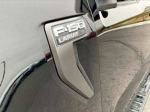 Used 2023 Ford F150 Lariat w/ FX4 Off-Road Package image 8