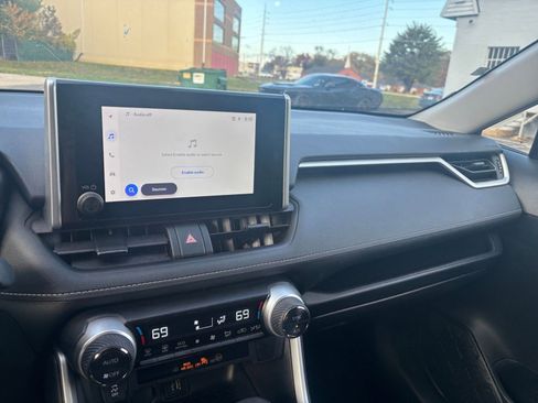 Used 2025 Toyota RAV4 LE image 33