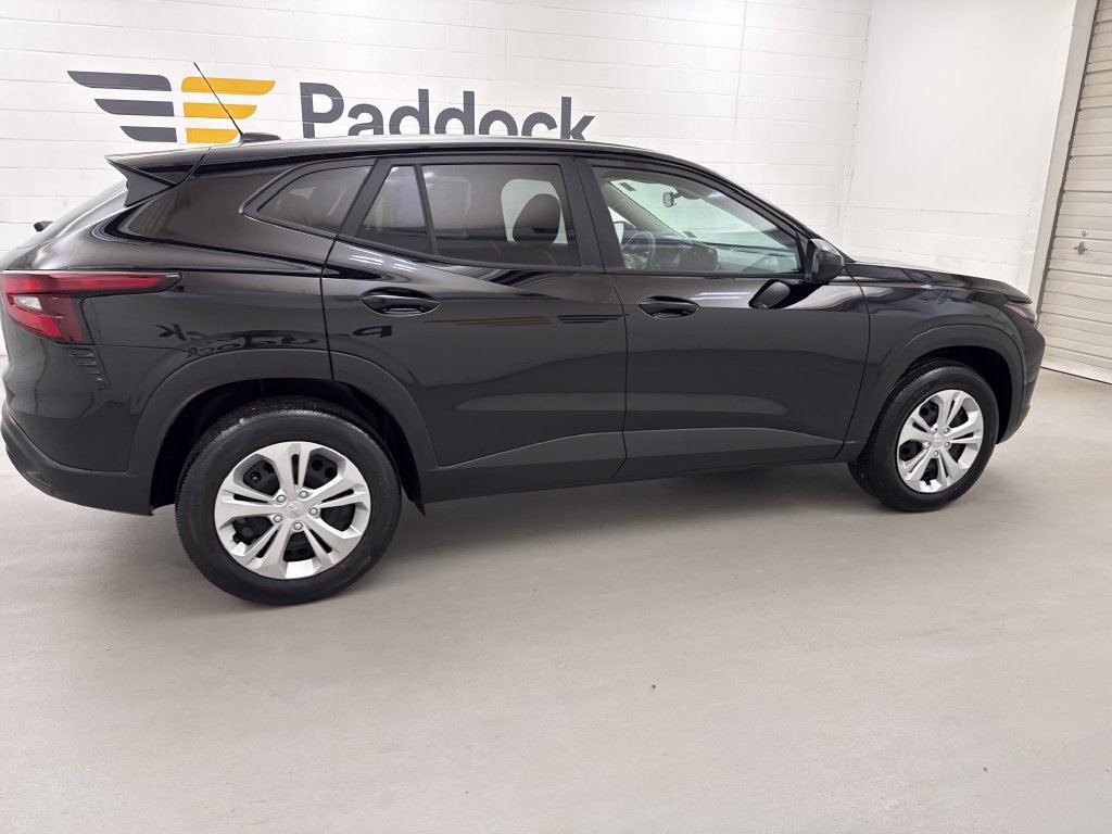 Used 2025 Chevrolet Trax LS FWD image 6