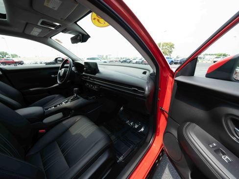 Used 2025 Honda HR-V EX-L image 26