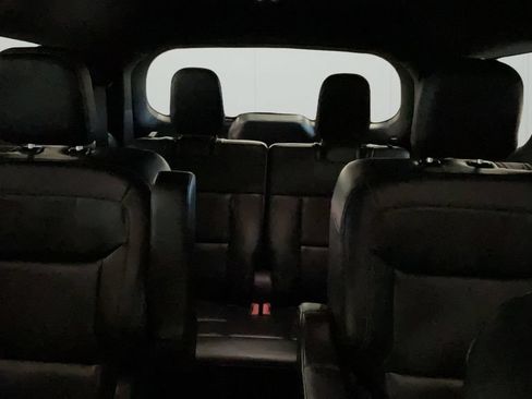 Used 2020 Ford Explorer XLT w/ Equipment Group 202A AWD/4WD image 41
