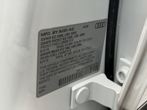 Certified 2025 Audi Q5 2.0T Premium Plus w/ Premium Plus image 23