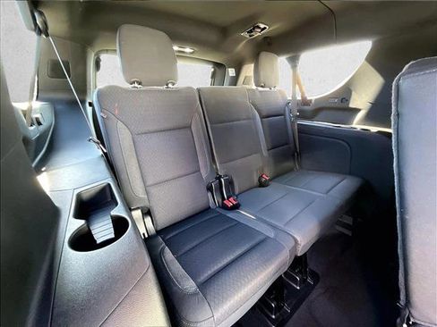 Used 2023 Chevrolet Suburban LS image 30