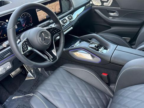 New 2026 Mercedes-Benz Maybach GLS 600 4MATIC image 4