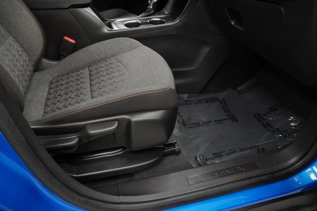 Certified 2024 Chevrolet Equinox LT AWD/4WD image 32